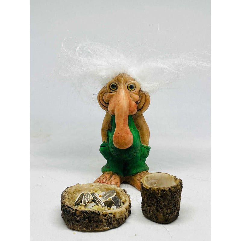 Troll Kindness + Feeder 9cm National Resin Figure