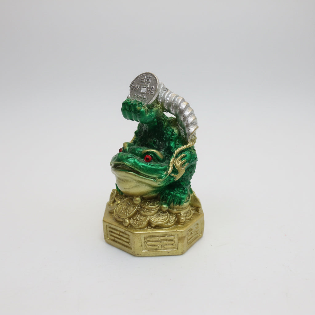 Three-legged Toad or Lucky Frog Resin 7 cm