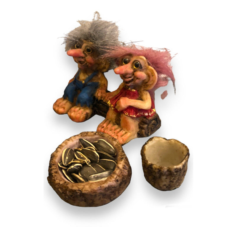 Troll Braut und Bräutigam + Futterspender 7 cm National Resin Figur