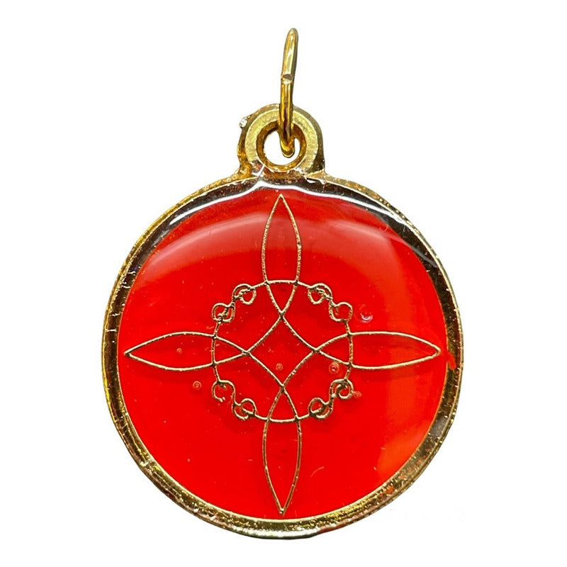 Witches Knot Pendant Encapsulated With The 7 Gold Plated Metals