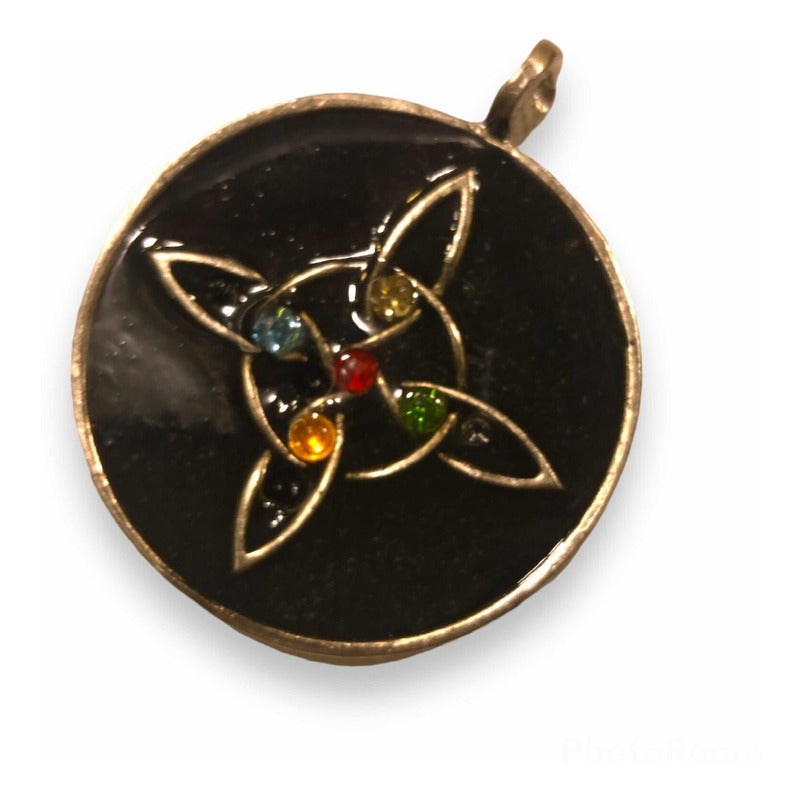 Black Witches Knot Pendant 5 Crystals 4x4x0.2