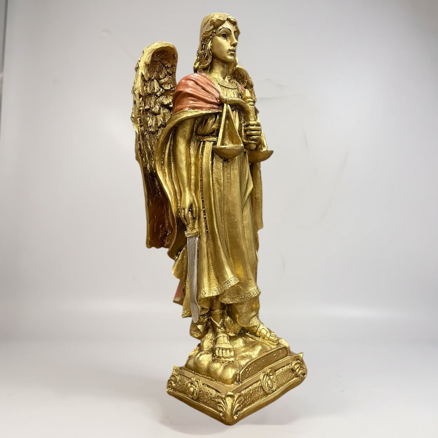 Erzengel Gabriel, Figur aus goldenem Kunstharz, mittelgroß, 22 cm hoch