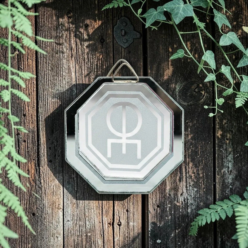 Espejo Octagonal, Grabado Con Símbolos Esotéricos De 5 Cm Amor Arte Y Armonia by HEREJE
