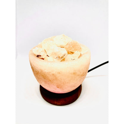 Lámpara De Sal Del Himalaya Varios Modelos Casi 1kg 13 Cm by HEREJE