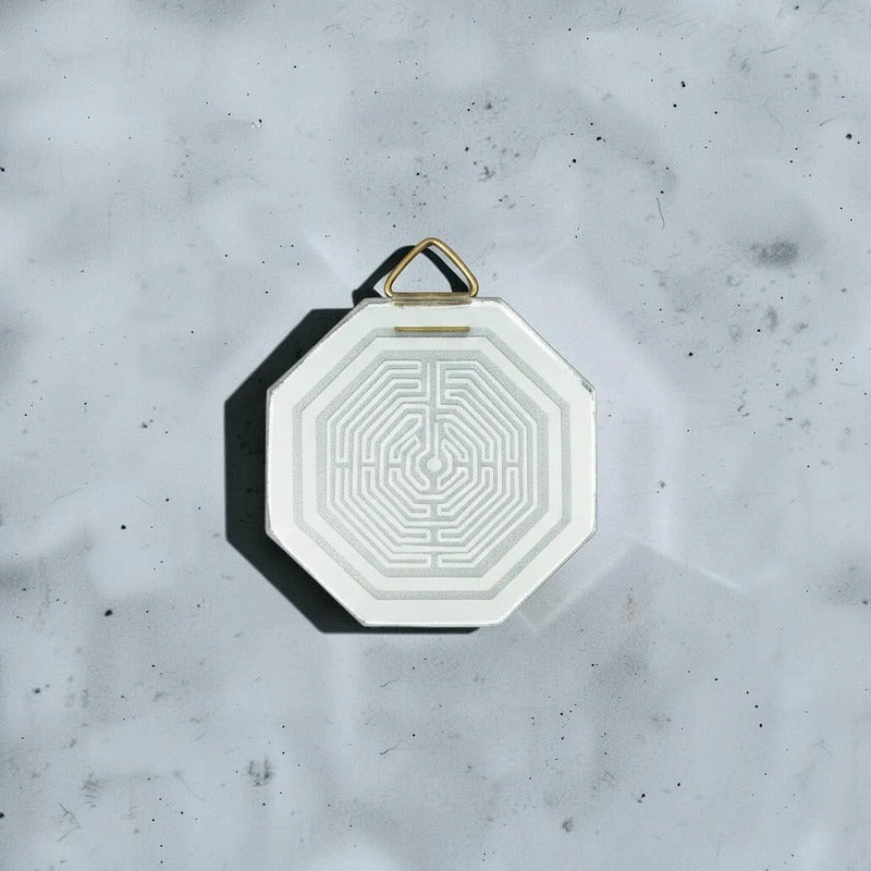Espejo Octagonal, Grabado Con Símbolos Esotéricos De 5 Cm Laberinto De La Catedral De Amiens by HEREJE