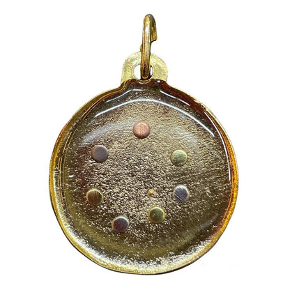 Nudo De Brujas Dije Encapsulado Con Los 7 Baño De Oro 25mm