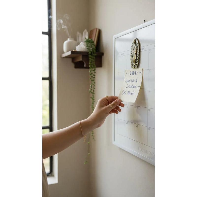 Virgen De Guadalupe Iman Decorativo 7 Cm De Altura Bronce Viejo