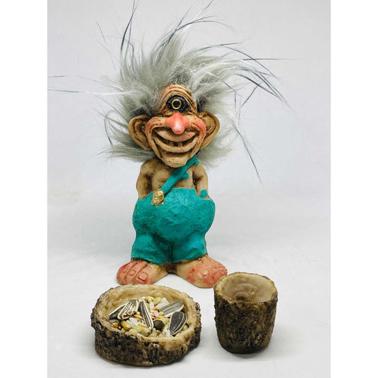 Clairvoyant Troll 11 cm National Resin Figure.