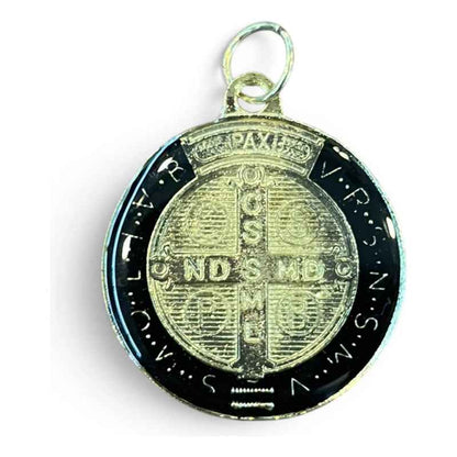 Medalla Dije San Benito Dorada Con Esmalte Negro 3 Cm Negro