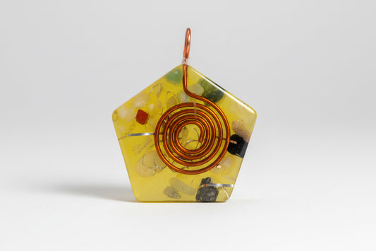 Orgonita Colgante Dije Amuleto Limpia La Energía Pentagonal Amarillo