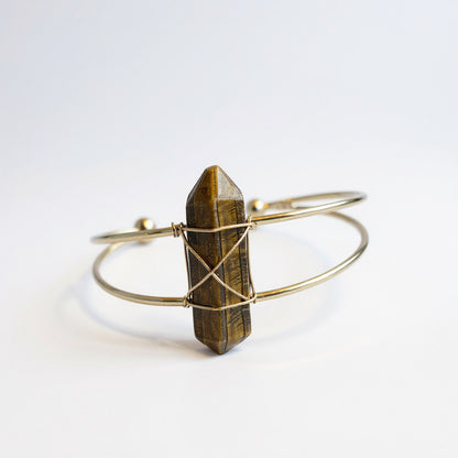 Brazalete Con Cuarzo En Punta Chapado En Color Dorado