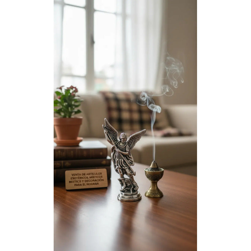 San Miguel Arcángel Figura De Metal De 7.5 Cm Dorado