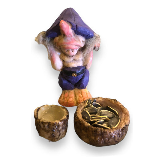 Troll Against Envy + 11 cm Feeder in National Resin