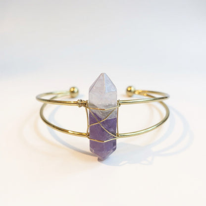 Brazalete Con Cuarzo En Punta Chapado En Color Dorado