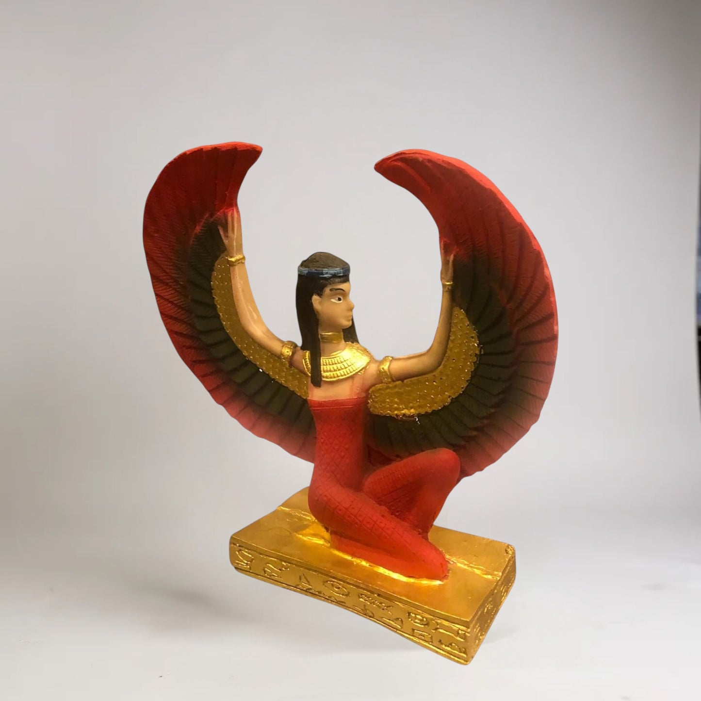 Isis Diosa Egipcia Escultura De Resina