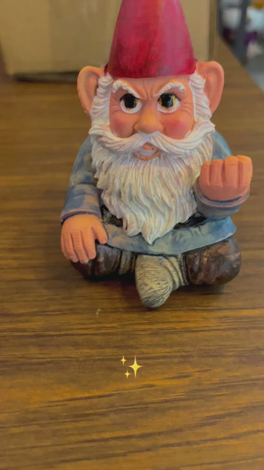 Gnomo Taza — Figura Esotérica Acogedora y Divertida | 9 cm