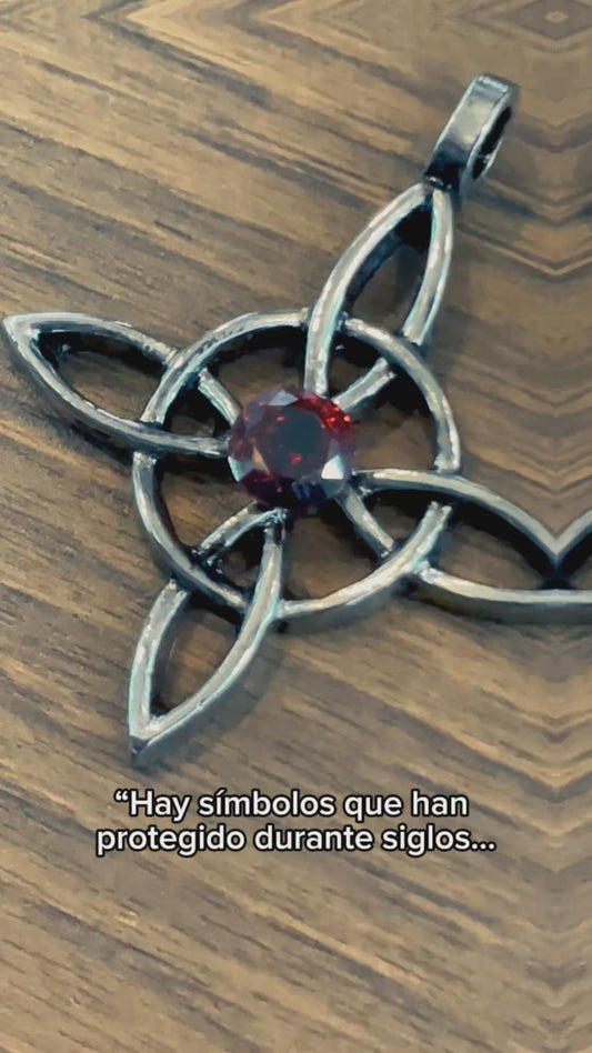 Dije Nudo De Bruja Celta Con Cristal Rojo 4 Cm Piedra Granate