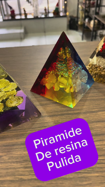 Hochwertige Orgonitpyramide 13 cm