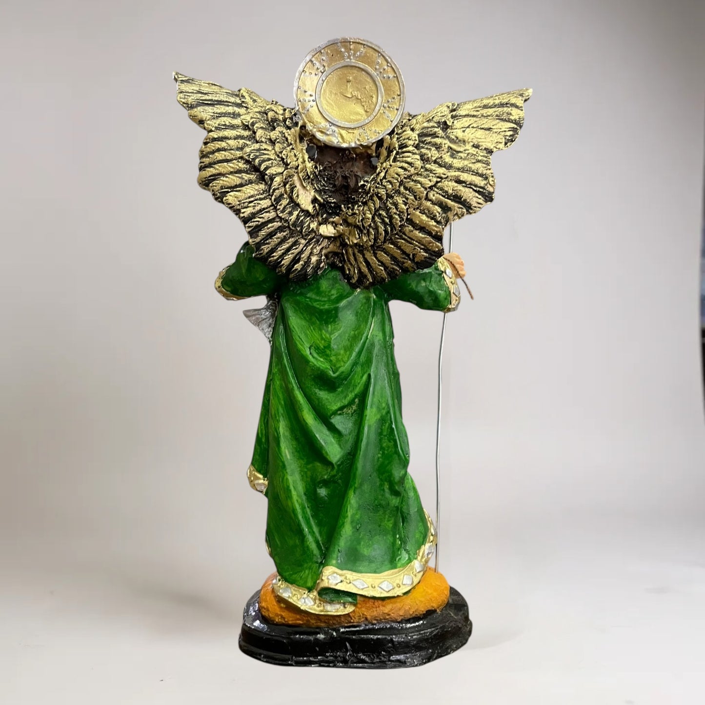 Arcangeles De 30 CM En Resina Pintados A Mano